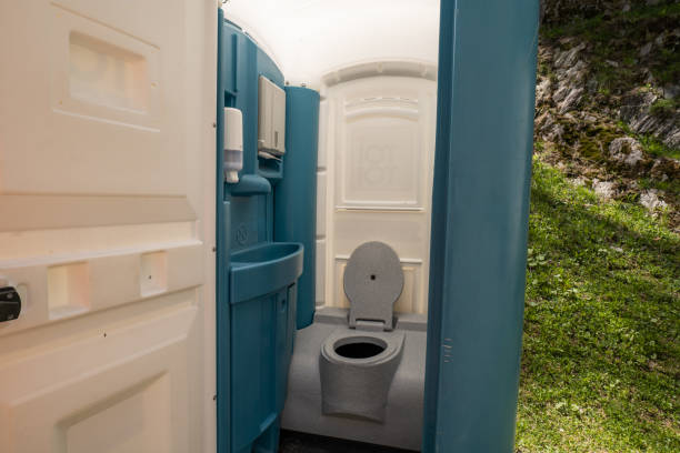 Portable Toilet Options We Offer in Tallmadge, OH